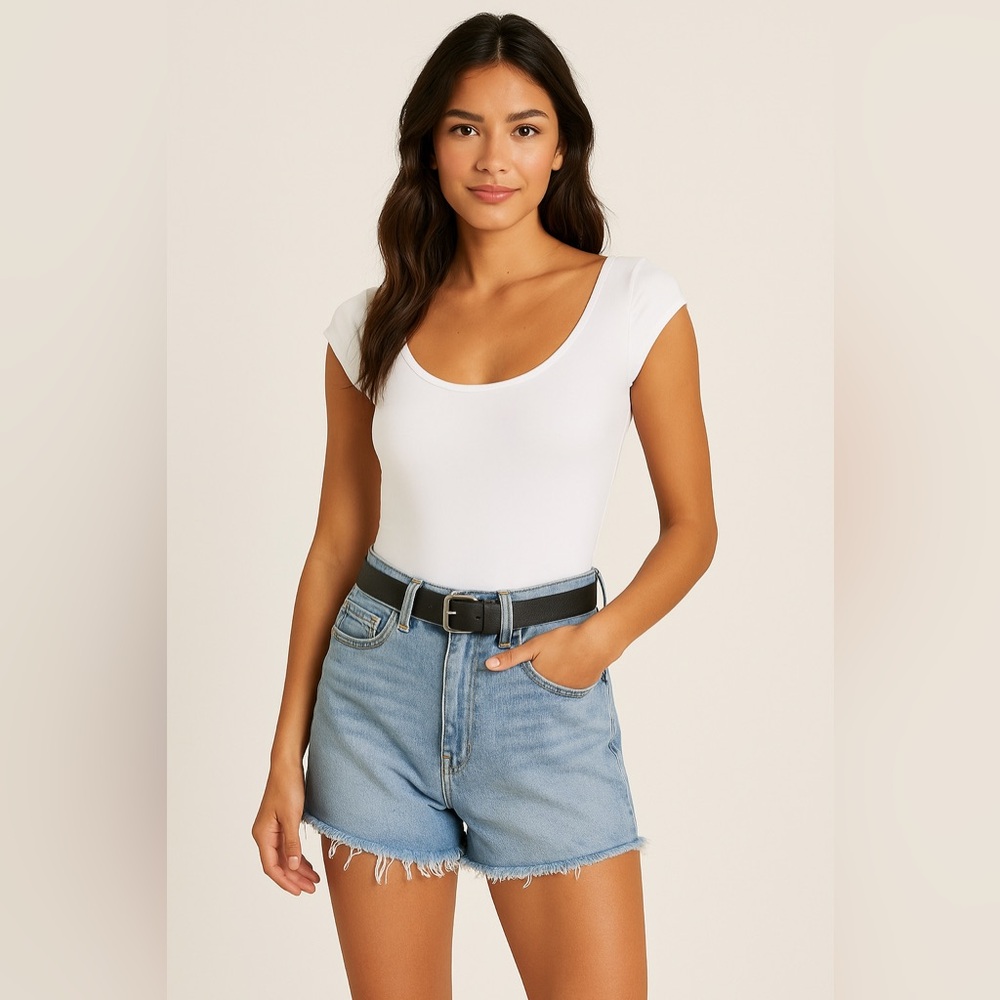 Pinkstyle Clothing Co Women’s L White Cap Sleeve Scoop Neck Smooth Bodysuit